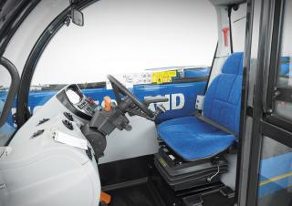 टेलीहैंडलर New Holland LM 7.35