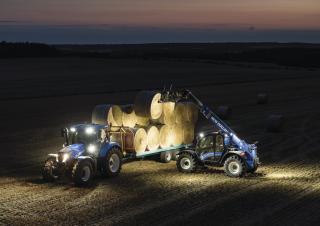 टेलीहैंडलर New Holland LM 7.42 Elite