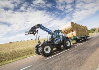 टेलीहैंडलर New Holland LM 7.42 Elite