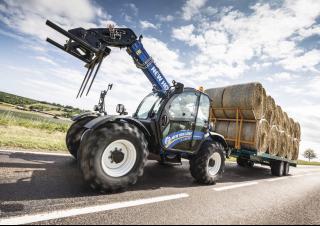 टेलीहैंडलर New Holland LM 7.42 Elite