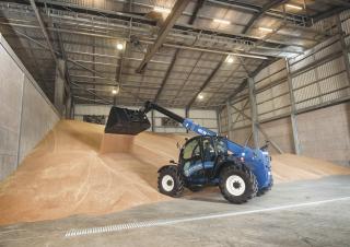 टेलीहैंडलर New Holland LM 7.42 Elite