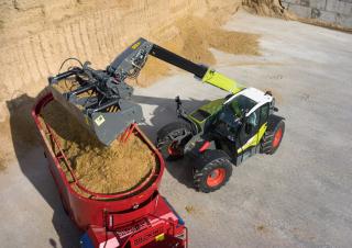 टेलीहैंडलर Claas Scorpion 732 