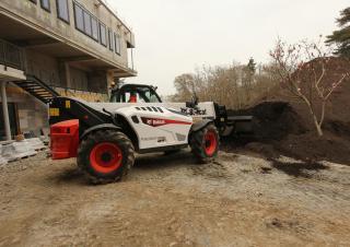 टेलीहैंडलर Bobcat T40.180SLP 100 IV