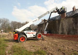 टेलीहैंडलर Bobcat T41.140SLP 100 IV