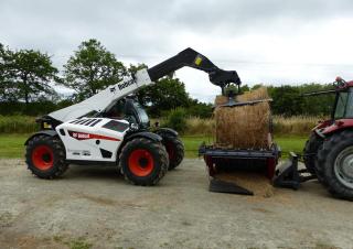 टेलीहैंडलर Bobcat TL34.65HF AGRI 130 IV