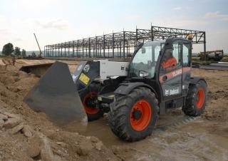 टेलीहैंडलर Bobcat TL360 IIIB