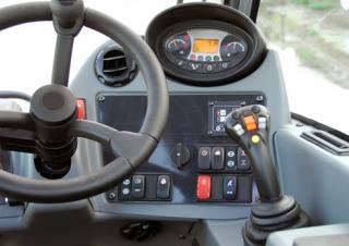 टेलीहैंडलर Bobcat TL470HF Agri