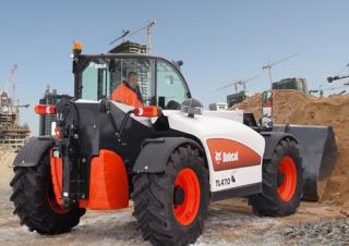 टेलीहैंडलर Bobcat TL470HF Agri