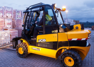 टेलीहैंडलर JCB TLT35D