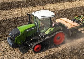 ट्रैक ट्रैक्टर Fendt 943 Vario MT