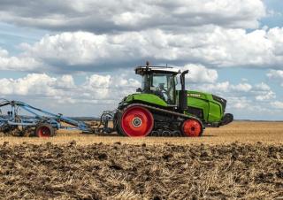 ट्रैक ट्रैक्टर Fendt 943 Vario MT