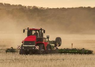 ट्रैक ट्रैक्टर Case IH Quadtrac 580