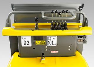 ट्रैक्ड डंपर Wacker Neuson DT08