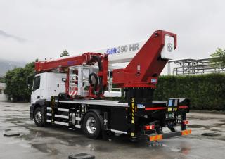 टेलीस्कोपिक बूम लिफ्ट ट्रक माउंटेड टेलीस्कोपिक बूम लिफ्ट CTE B-Lift 390 HR