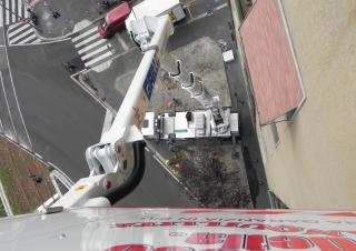 टेलीस्कोपिक बूम लिफ्ट ट्रक माउंटेड टेलीस्कोपिक बूम लिफ्ट CTE B-LIFT 410 HR