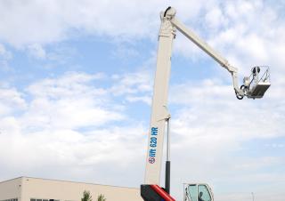टेलीस्कोपिक बूम लिफ्ट ट्रक माउंटेड टेलीस्कोपिक बूम लिफ्ट CTE B-Lift 620 HR