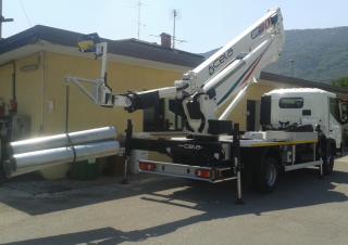 टेलीस्कोपिक बूम लिफ्ट ट्रक माउंटेड टेलीस्कोपिक बूम लिफ्ट CELA DT30
