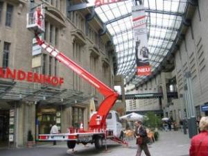 टेलीस्कोपिक बूम लिफ्ट ट्रक माउंटेड टेलीस्कोपिक बूम लिफ्ट TEUPEN Euro B 25 T