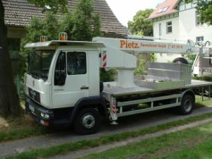 टेलीस्कोपिक बूम लिफ्ट ट्रक माउंटेड टेलीस्कोपिक बूम लिफ्ट TEUPEN Euro C 26 T