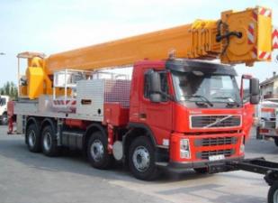 टेलीस्कोपिक बूम लिफ्ट ट्रक माउंटेड टेलीस्कोपिक बूम लिफ्ट Multitel J 352.600