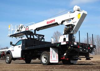 टेलीस्कोपिक बूम लिफ्ट ट्रक माउंटेड टेलीस्कोपिक बूम लिफ्ट Elliott Equipment M43R HiReach 