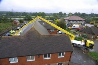 टेलीस्कोपिक बूम लिफ्ट ट्रक माउंटेड टेलीस्कोपिक बूम लिफ्ट Bronto Skylift S 78 XDT