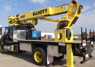 टेलीस्कोपिक बूम लिफ्ट ट्रक माउंटेड टेलीस्कोपिक बूम लिफ्ट Elliott Equipment S50R SkyWalk