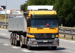 ट्रक ट्रक ट्रैक्टर - ट्रैक्टर यूनिट Mercedes-Benz Actros 1838 LS 4x2