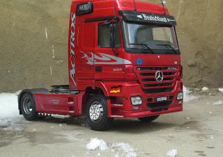 ट्रक ट्रक ट्रैक्टर - ट्रैक्टर यूनिट Mercedes-Benz Actros 1854 LS 4x2