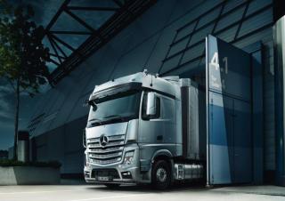 ट्रक ट्रक ट्रैक्टर - ट्रैक्टर यूनिट Mercedes-Benz Actros 3340 LS 6x4