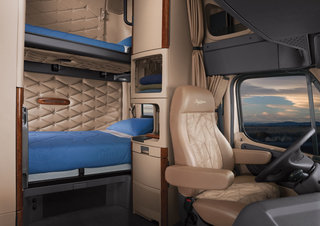 ट्रक ट्रक ट्रैक्टर - ट्रैक्टर यूनिट Freightliner Cascadia 113 72 XT Cummins X15