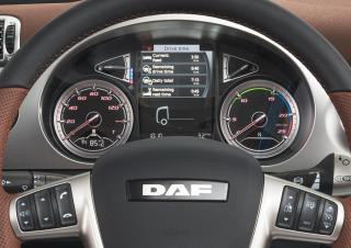 ट्रक ट्रक ट्रैक्टर - ट्रैक्टर यूनिट DAF CF 450 FT