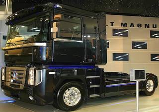ट्रक ट्रक ट्रैक्टर - ट्रैक्टर यूनिट Renault MAGNUM 460.26T 6x2