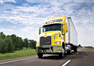 ट्रक ट्रक ट्रैक्टर - ट्रैक्टर यूनिट Mack PINNACLE CA68 Conventional CXU603 MP7 6x4