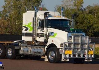 ट्रक ट्रक ट्रैक्टर - ट्रैक्टर यूनिट Mack TITAN Day Cab MP10 8x4