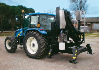 आर्टिकुलेटिंग बूम लिफ्ट ट्रक माउंटेड आर्टिकुलेटिंग बूम लिफ्ट Comet X Tractor 