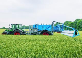 ट्रेल्ड फील्ड स्प्रेयर Lemken Albatros 12/5000