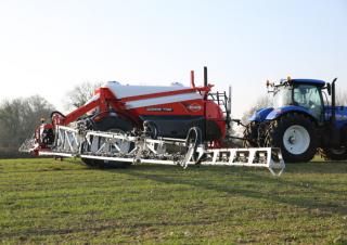 ट्रेल्ड फील्ड स्प्रेयर Kuhn Oceanis 2-7700