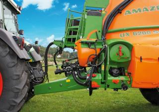 ट्रेल्ड फील्ड स्प्रेयर Amazone UX 6200 Super (18)