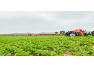 ट्रेल्ड फील्ड स्प्रेयर Kubota XTS3-2.600l iXflow-Air