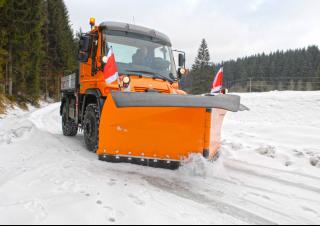 विंटर मेंटेनेंस इक्विपमेंट स्नोप्लो वेज स्नोप्लो Schmidt KL-V 18 *