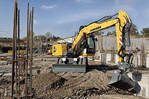 व्हील एक्सकेवेटर Liebherr A 916 Litronic