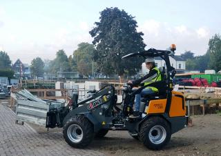 व्हील लोडर Giant D 337 T X-TRA