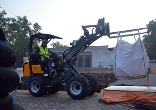 व्हील लोडर Giant D 337 T X-TRA