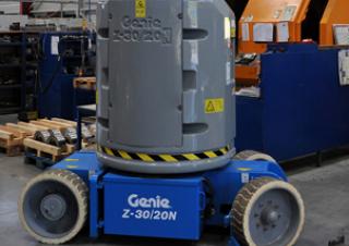 आर्टिकुलेटिंग बूम लिफ्ट व्हील्ड आर्टिकुलेटिंग बूम लिफ्ट Genie Z-30/20 N