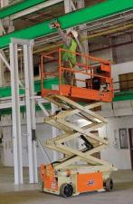 सिज़र लिफ्ट व्हील्ड सिज़र लिफ्ट JLG 6RS