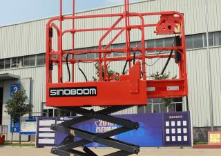 सिज़र लिफ्ट व्हील्ड सिज़र लिफ्ट Sinoboom GN 1330E
