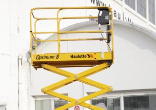 सिज़र लिफ्ट व्हील्ड सिज़र लिफ्ट Haulotte Optimum 8