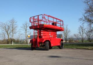 सिज़र लिफ्ट व्हील्ड सिज़र लिफ्ट PB PB S175-19E 4x4