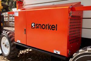सिज़र लिफ्ट व्हील्ड सिज़र लिफ्ट Snorkel S3370RT